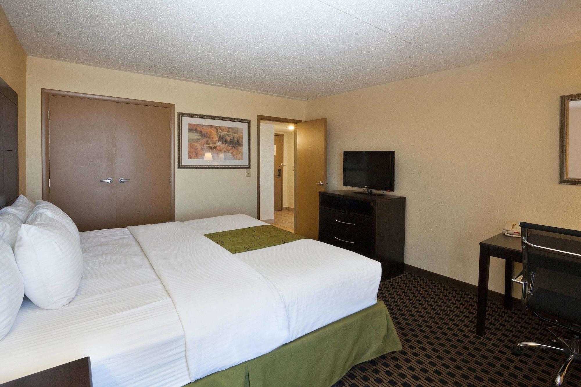 La Quinta By Wyndham Salina Hotel Eksteriør billede