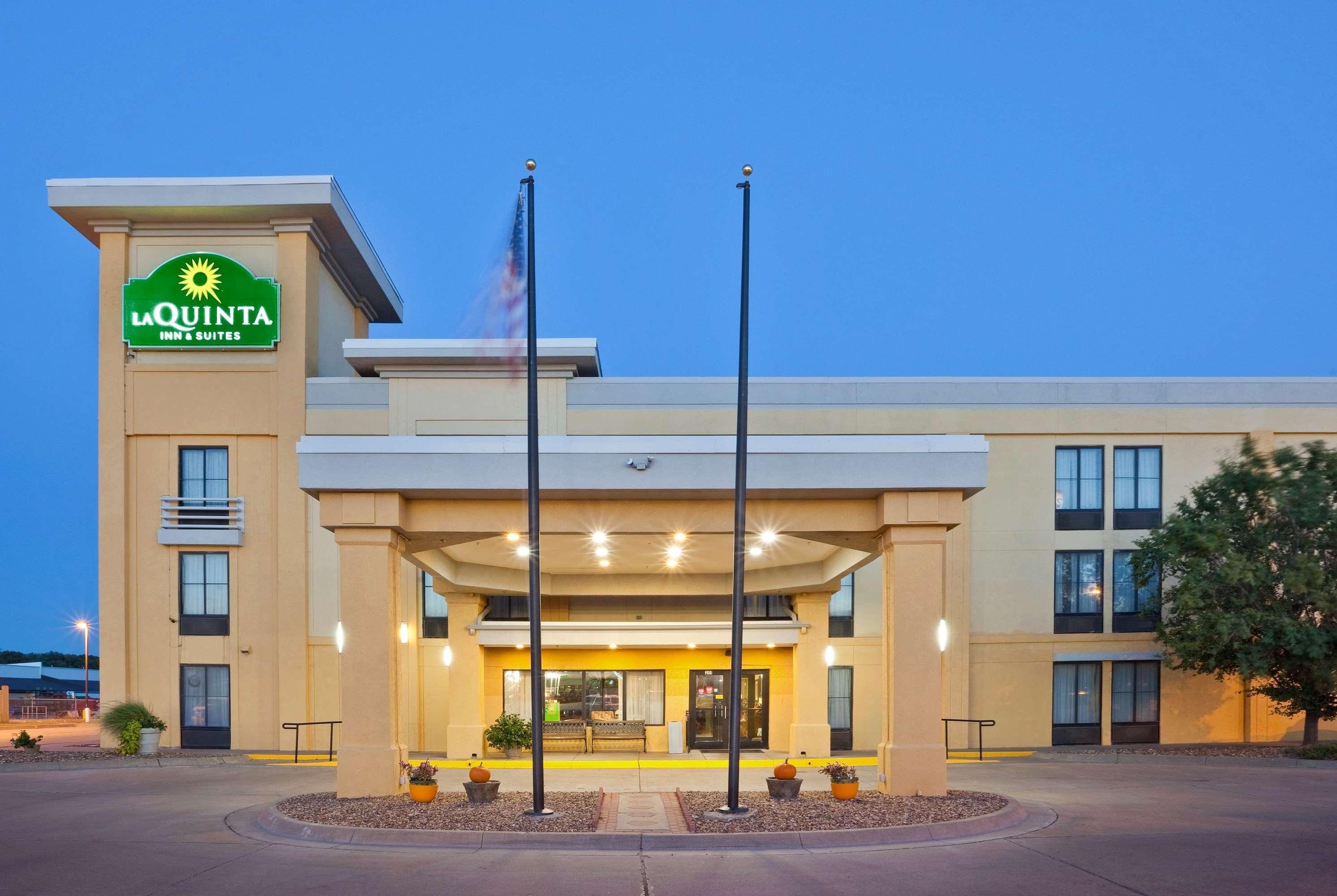 La Quinta By Wyndham Salina Hotel Eksteriør billede